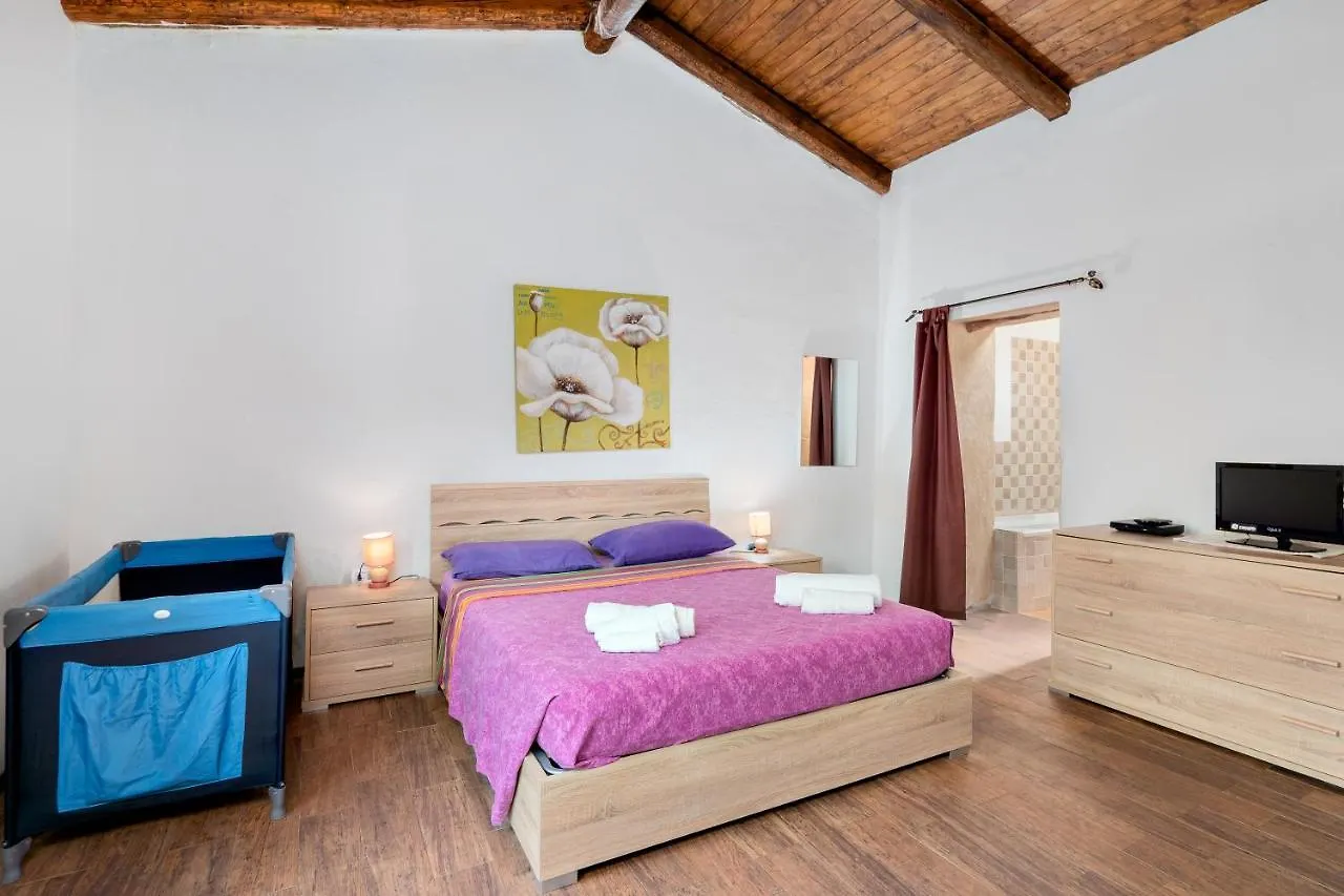 Suite Harmony Loiri Porto San Paolo Casa de Férias